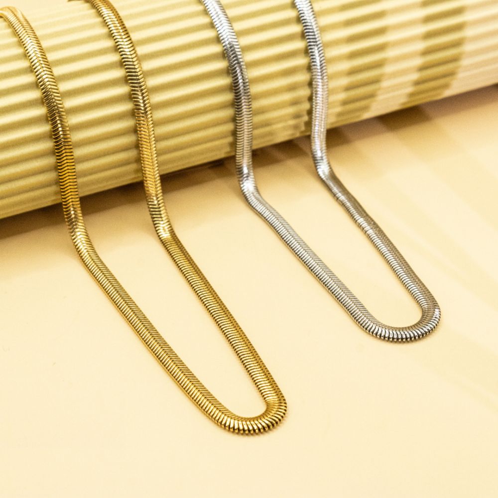 Collection of collares para mujer in a gallery layout