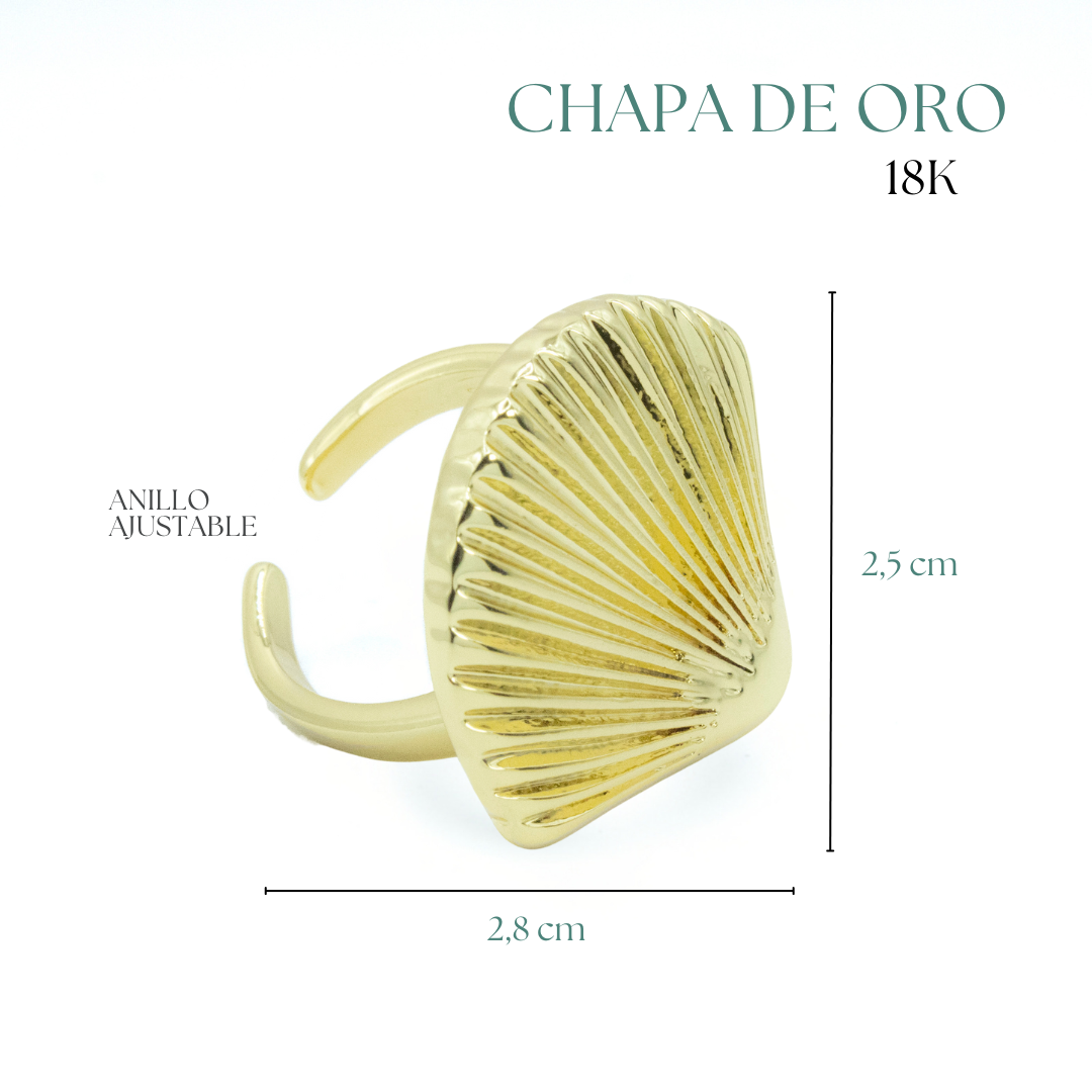 Collection of Anillo Conchita Dorada in a gallery layout