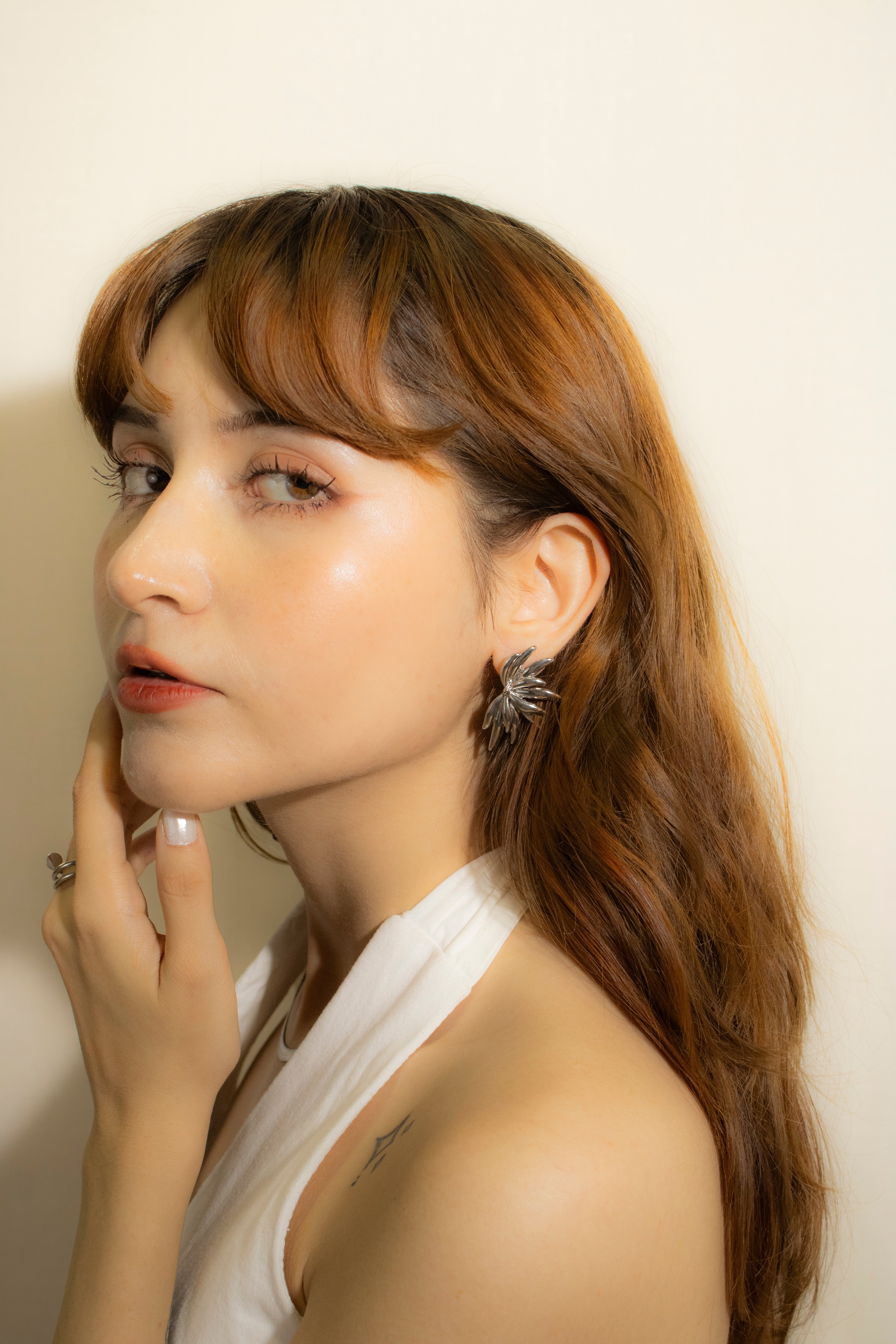 Collection of Aretes Flama Floral in a gallery layout