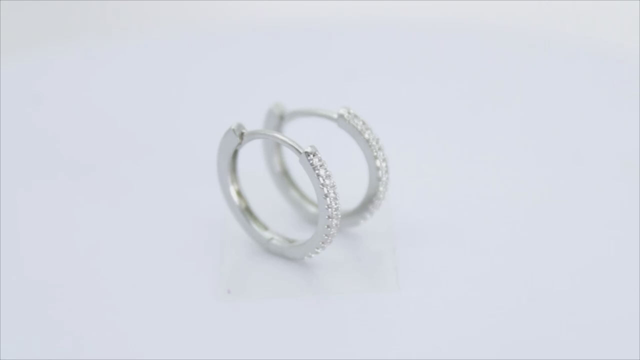 Collection of Arracadita Con Zirconia Plateada in a gallery layout