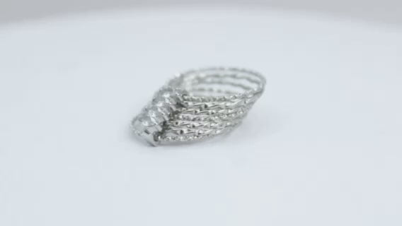 Collection of Anillo de 7 aros y Zirconias in a gallery layout