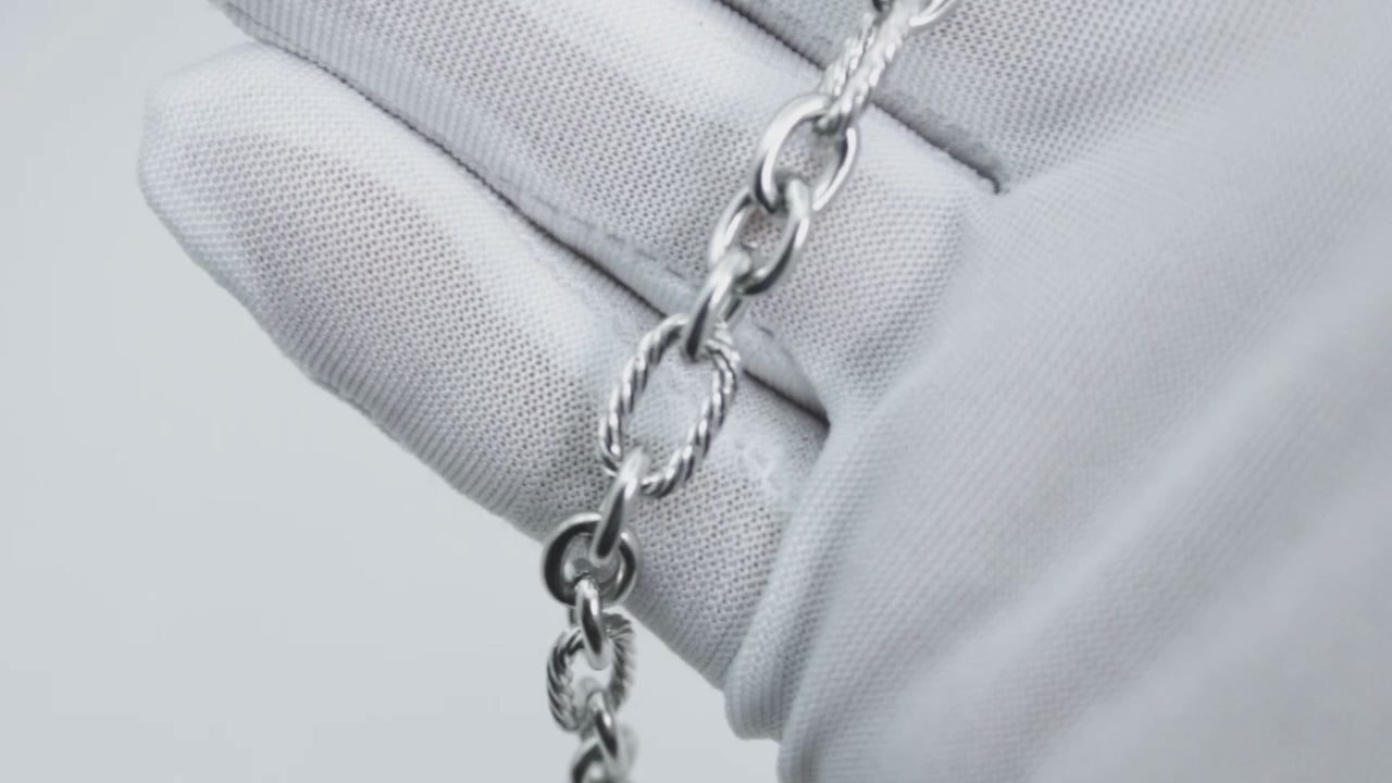 Collection of Pulsera de Eslabones Rayados color Plata in a gallery layout