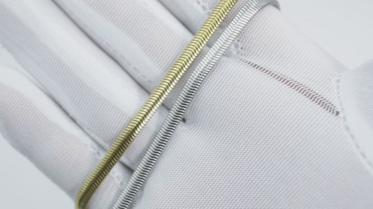 Collection of Cadena Plana de Acero Plateada in a gallery layout