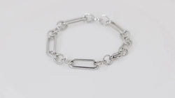 Collection of Pulsera estilo cadena in a gallery layout