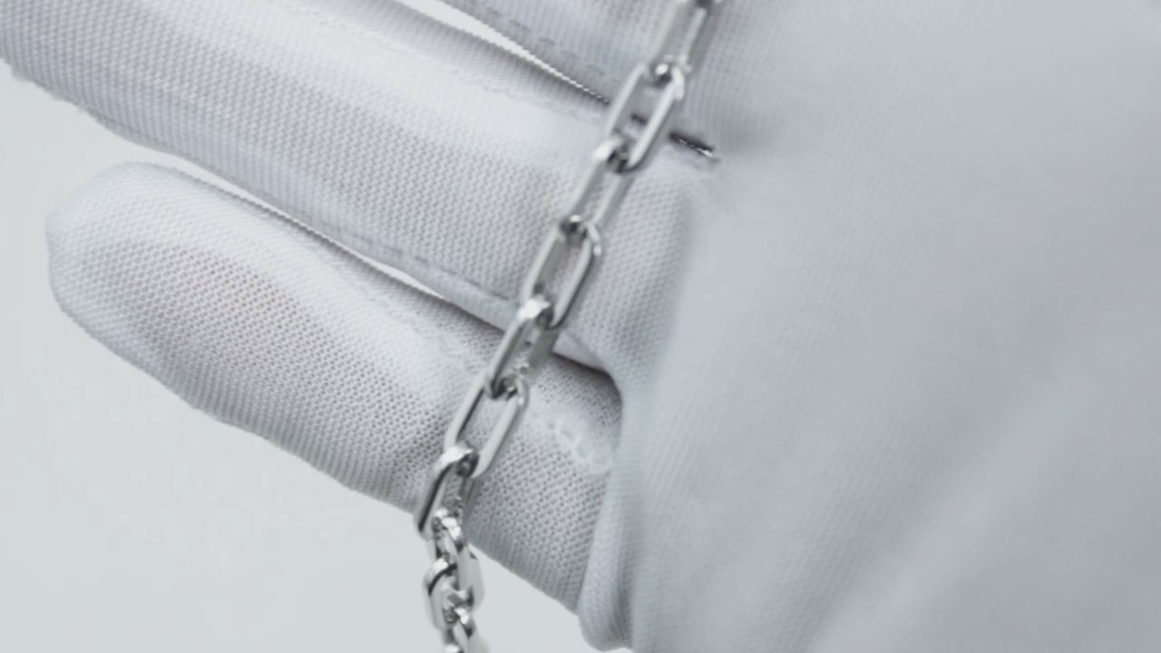 Collection of Pulsera Plateada estilo Cadena in a gallery layout