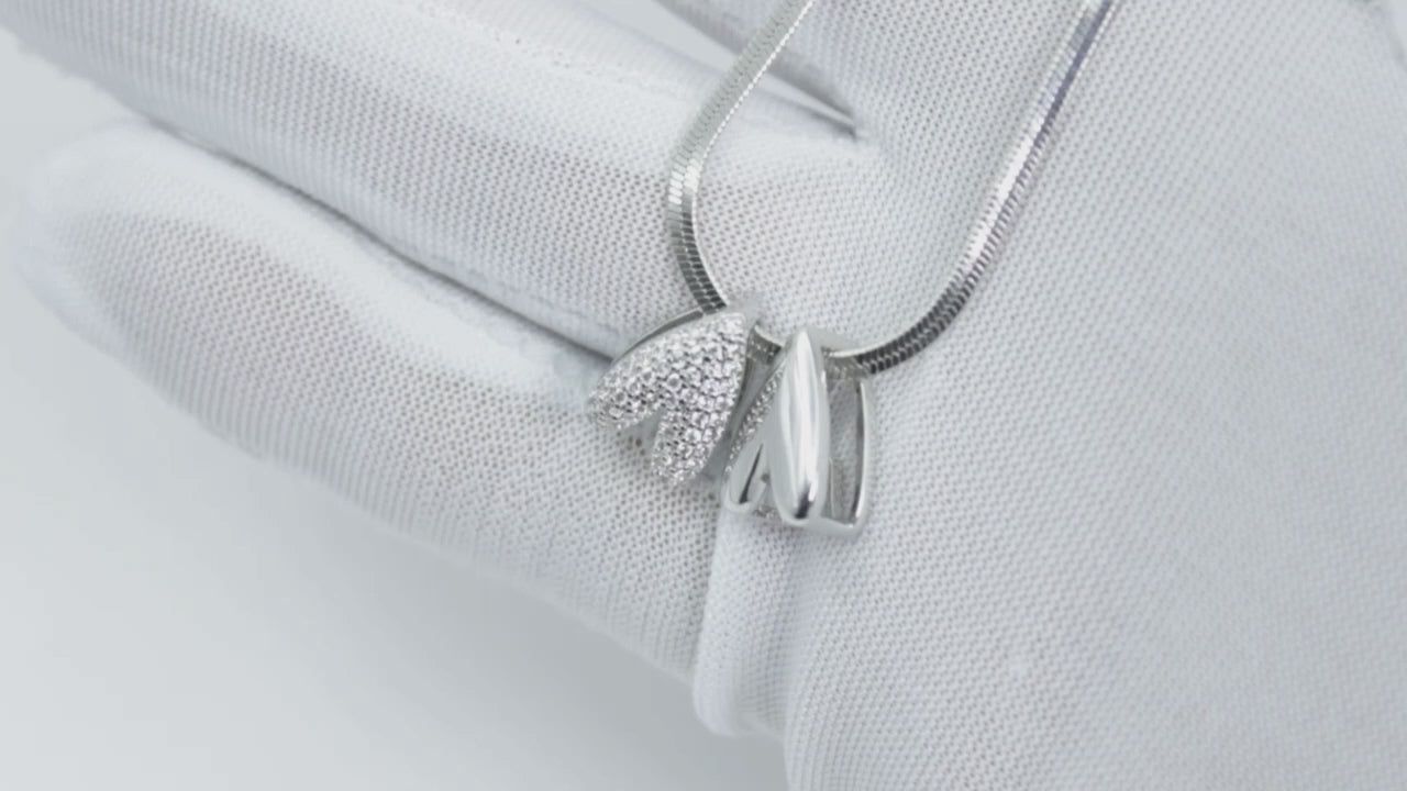 Collection of Dije Doble Corazon Plateado Cadena Plana in a gallery layout